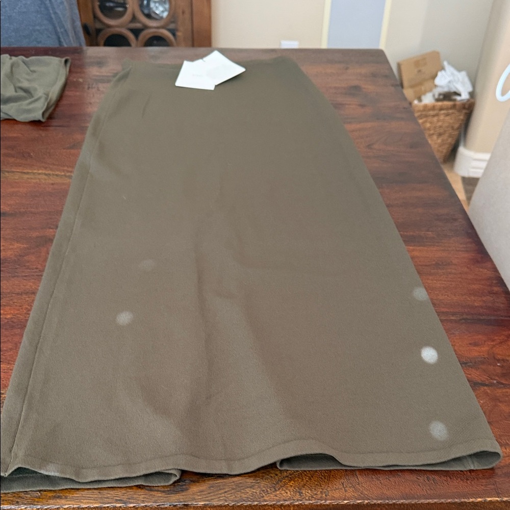 DISSH NWT Olive Green Women's Knit Maxi Skirt - Picture 2 of 6